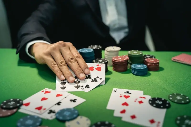 A man gambling while sharing funny jokes and puns