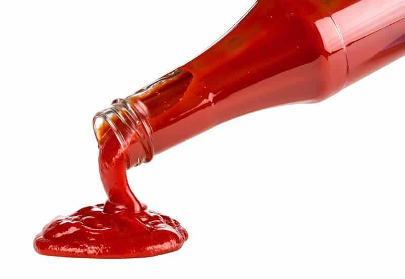 Ketchup being poured while people tell puns and jokes about it