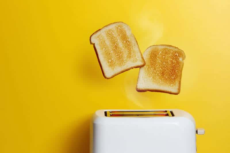 33 Toast Puns & Jokes That Are Actually Funny