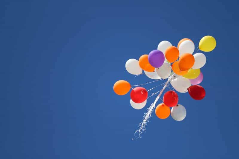 Balloons flying away from puns and jokes about them